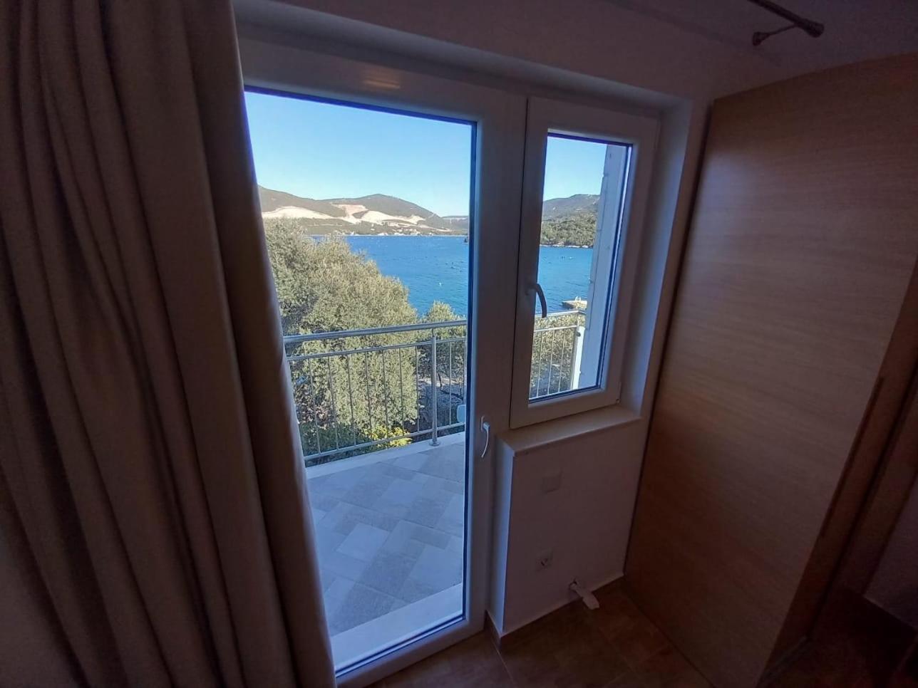 Apartments By The Sea Kabli, Peljesac - 10225 Brijesta Exteriér fotografie